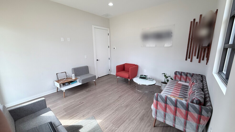 More Photos Of 6110 McFarland Station Dr, Alpharetta Office For Sale