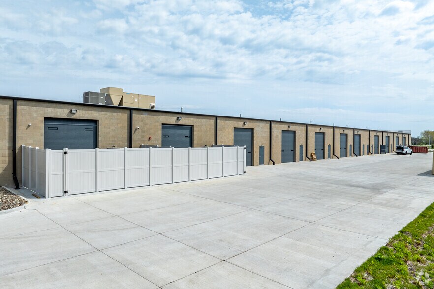 More Photos Of 1500 NW Gettysburg Ln, Waukee Light Distribution For Lease