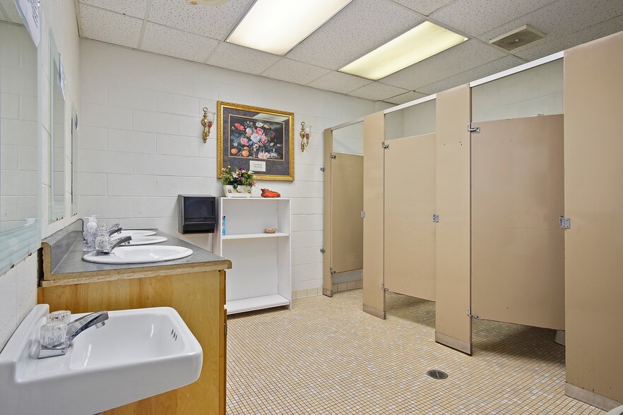 More Photos Of 5900 Reynolds Rd, Morrow Loft Creative Space For Lease