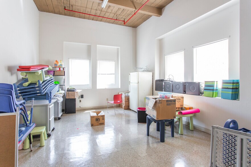 More Photos Of 2300 W 4th St, Chester Light Distribution For Lease