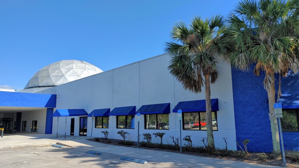 More Photos Of 5309 29th St E, Ellenton Skating Rink For Lease