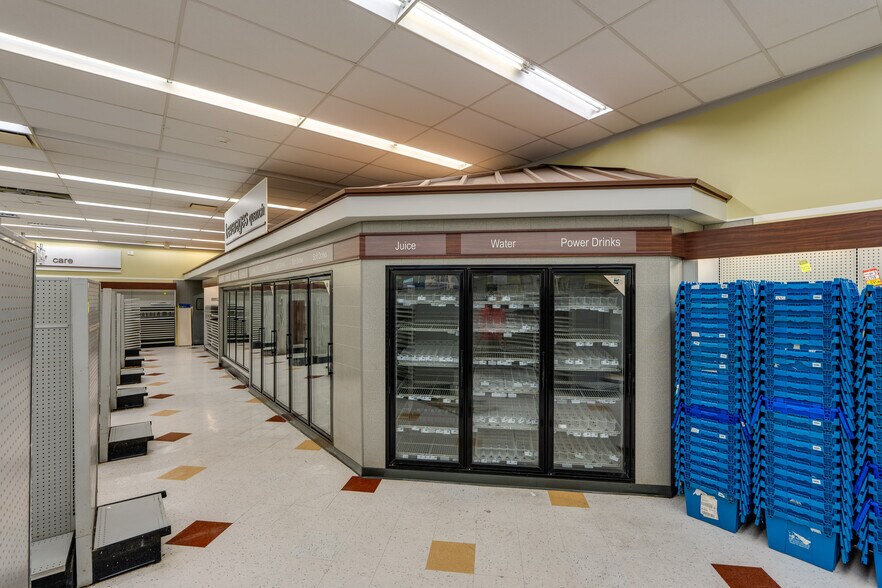 More Photos Of 524 N 6th St, Reading Freestanding For Lease