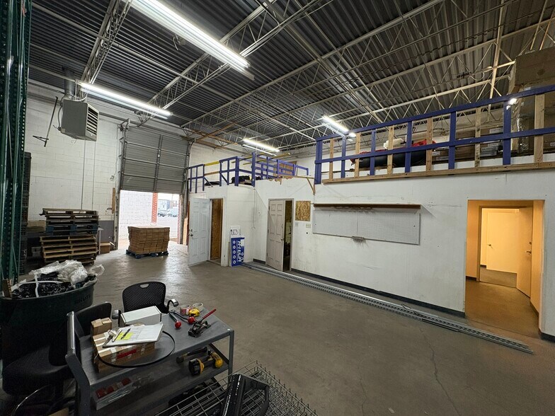 More Photos Of 2494 W 2nd Ave, Denver Warehouse For Lease