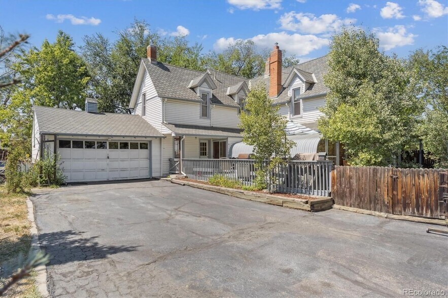 More Photos Of 9000 W Jewell Ave, Lakewood General Retail For Sale
