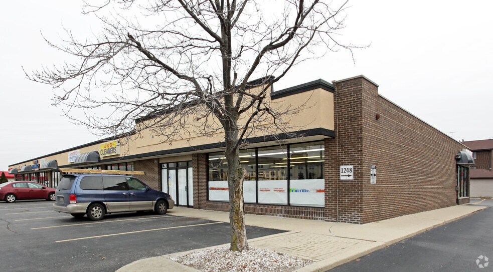 More Photos Of 1232-1250 W Ogden Ave, Naperville Unknown For Lease