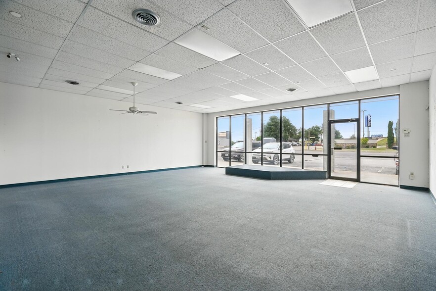 More Photos Of 4102 Buffalo Gap Rd, Abilene Unknown For Lease