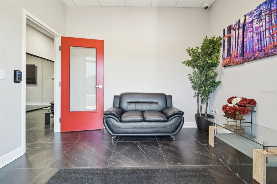 More Photos Of 13908 Monroes Business Park, Tampa Office Residential For Sale