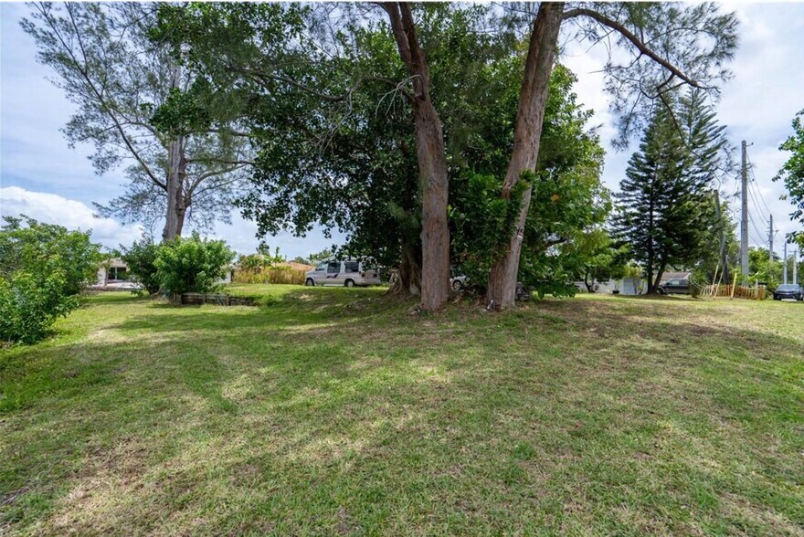 More Photos Of 4400 SW 27th Ave, Fort Lauderdale Land For Sale