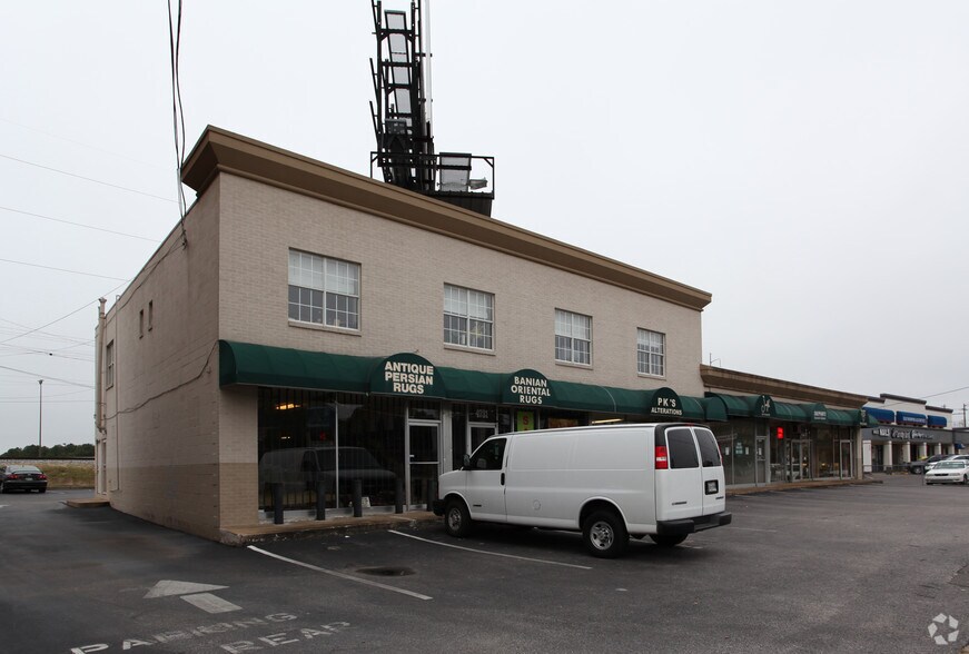 Primary Photo Of 4721-4731 Poplar Ave, Memphis Freestanding For Lease