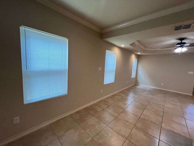 More Photos Of 6618 Mia Way, San Antonio Apartments For Sale