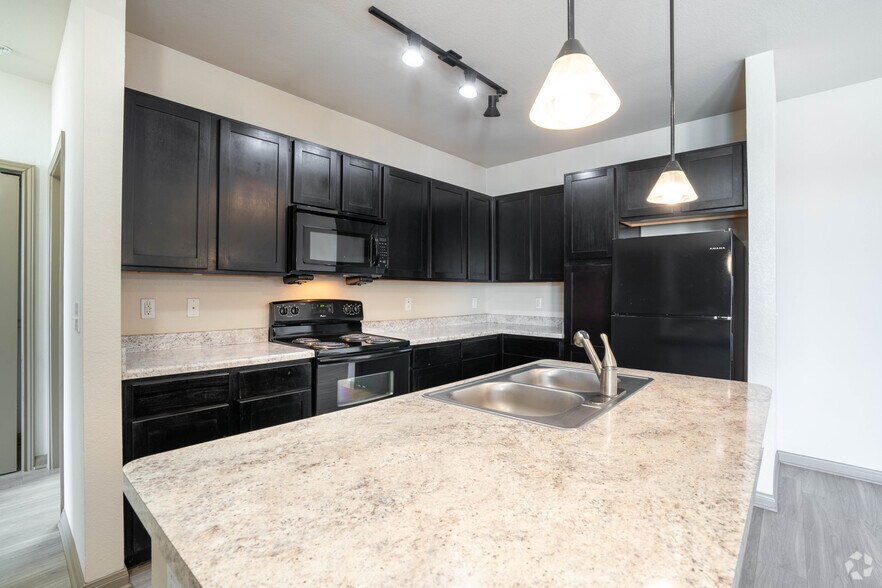 More Photos Of 5751 Greenhouse Rd, Katy Apartments For Lease