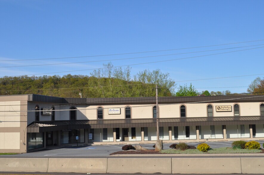 More Photos Of 1500-1510 Route 61 Hwy S, Pottsville Office For Lease