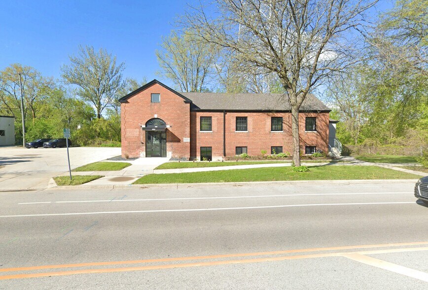 Primary Photo Of 4121 N Wilson Dr, Milwaukee Lodge Meeting Hall For Sale