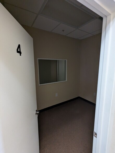 More Photos Of 5140 E Florence Ave, Bell Freestanding For Lease