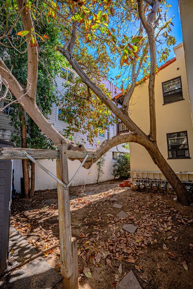 More Photos Of 2202-2216 E St, San Diego Apartments For Sale