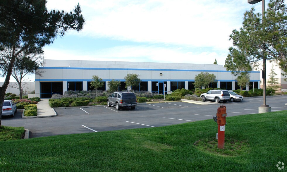 Primary Photo Of 7480 Las Positas Rd, Livermore Warehouse For Lease