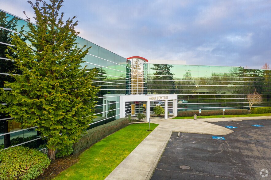 More Photos Of 201 NE Park Plaza Dr, Vancouver Unknown For Sale