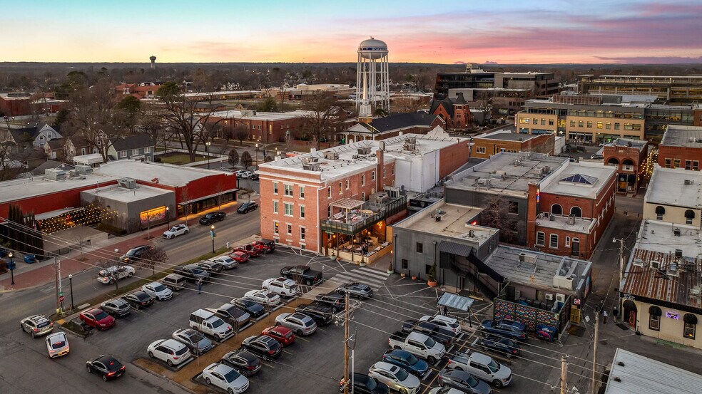 More Photos Of 125 W Central Ave, Bentonville Office For Sale