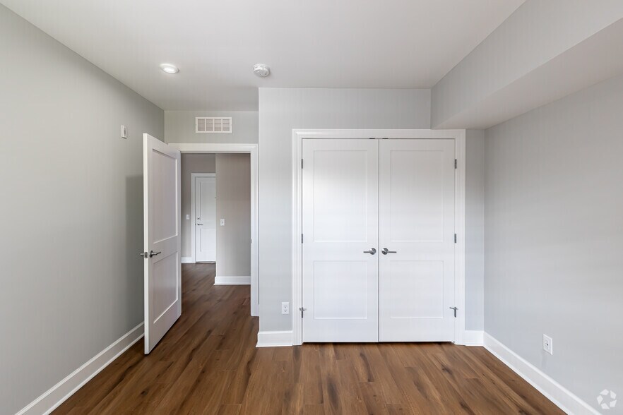 More Photos Of 800 Federal Rd, Brookfield Apartments For Lease