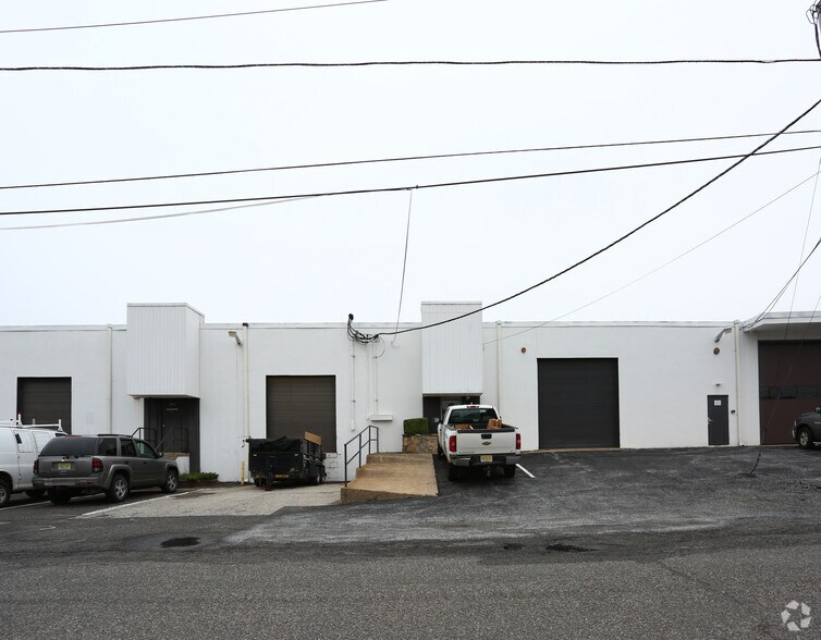 More Photos Of 2601-2603 River Rd, Cinnaminson Light Distribution For Lease