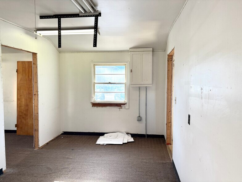 More Photos Of 143 Stony Battery Rd, Landisville Unknown For Lease