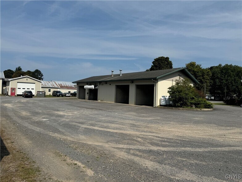 More Photos Of 9507 Harden Blvd, Camden Carwash For Sale