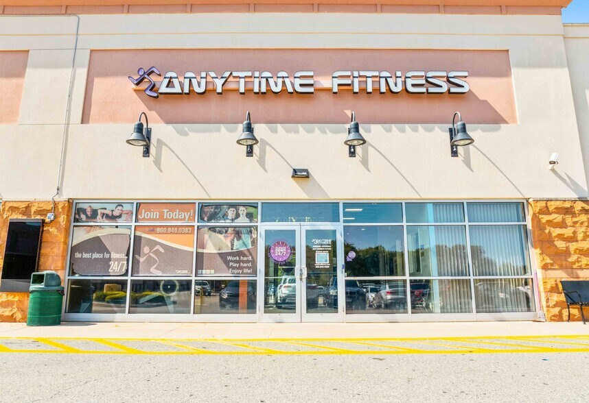 More Photos Of 2020 Norwich New London Tpke, Montville Unknown For Lease