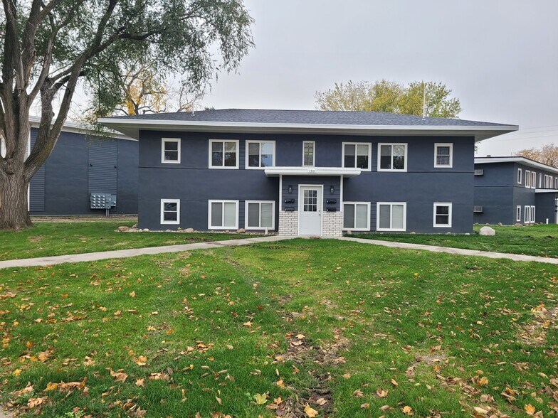 More Photos Of 1351 Iowa Ave SE, Huron Apartments For Sale