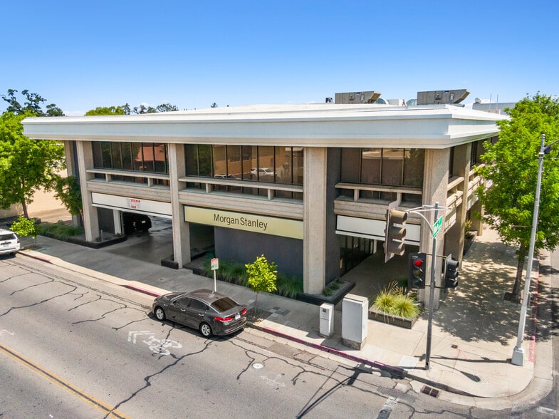 More Photos Of 520 W Main St, Visalia Office For Lease