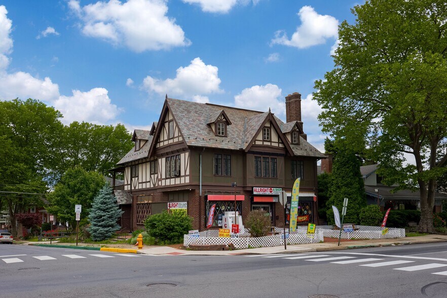 Primary Photo Of 1500 N 13th St, Reading Freestanding For Lease