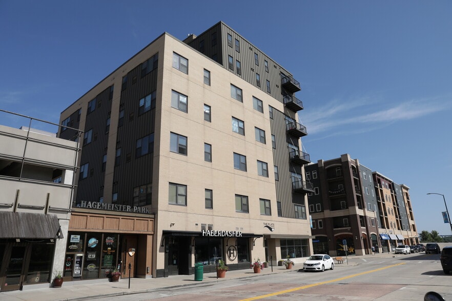 More Photos Of 335 N Washington St, Green Bay Apartments For Lease