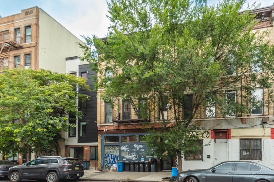 More Photos Of 733 Dekalb Ave, Brooklyn Multifamily For Sale