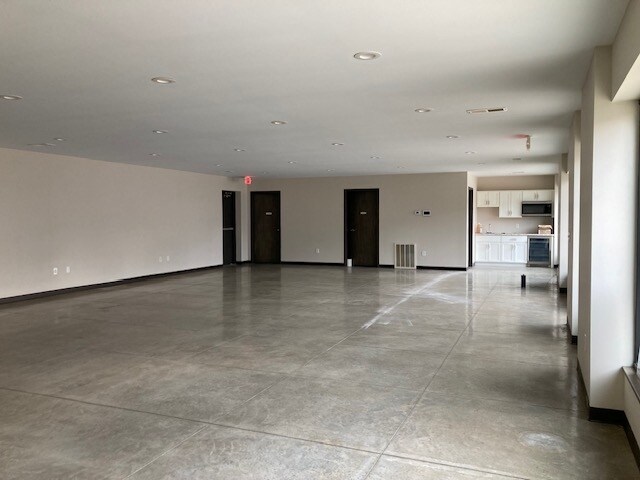 More Photos Of 115 E Whiteside St, Columbia Office For Sale