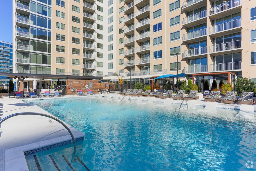 More Photos Of 880 W Peachtree St NW, Atlanta Apartments For Lease