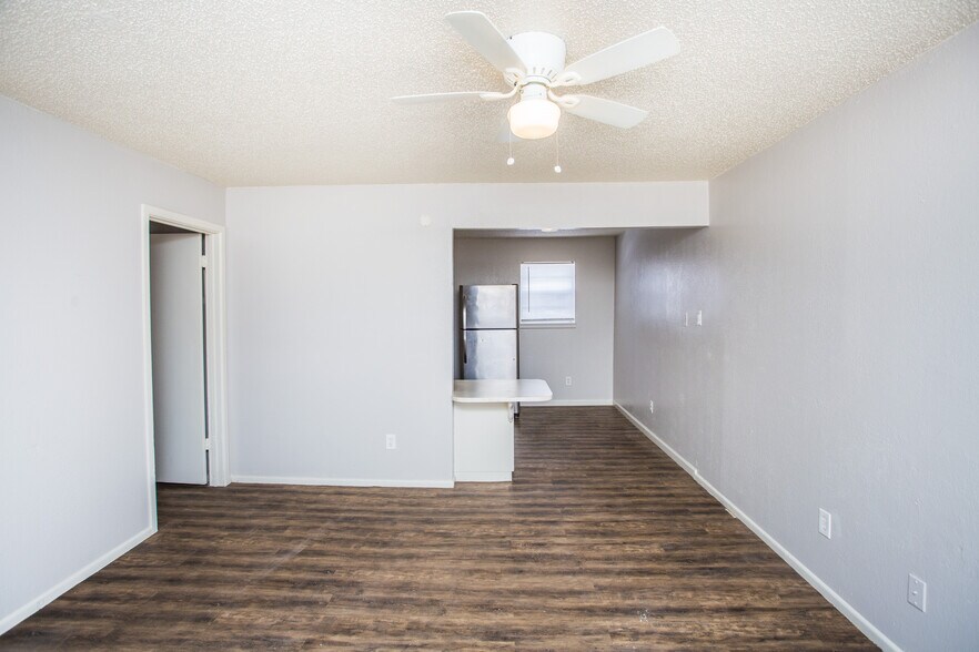 More Photos Of 7410 Quaker Ave, Lubbock Apartments For Sale