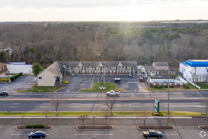 More Photos Of 930 White Horse Pike, Absecon Hotel For Sale