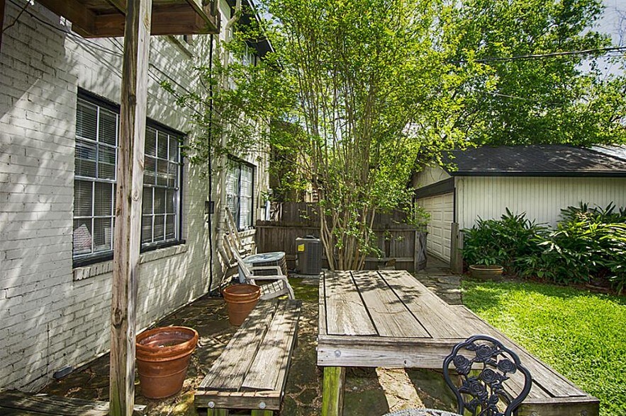 More Photos Of 1829 Colquitt St, Houston Specialty For Lease