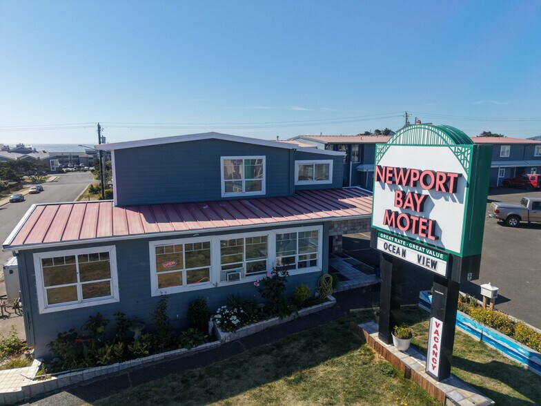 More Photos Of 754 SW Coast Hwy, Newport Hotel For Sale