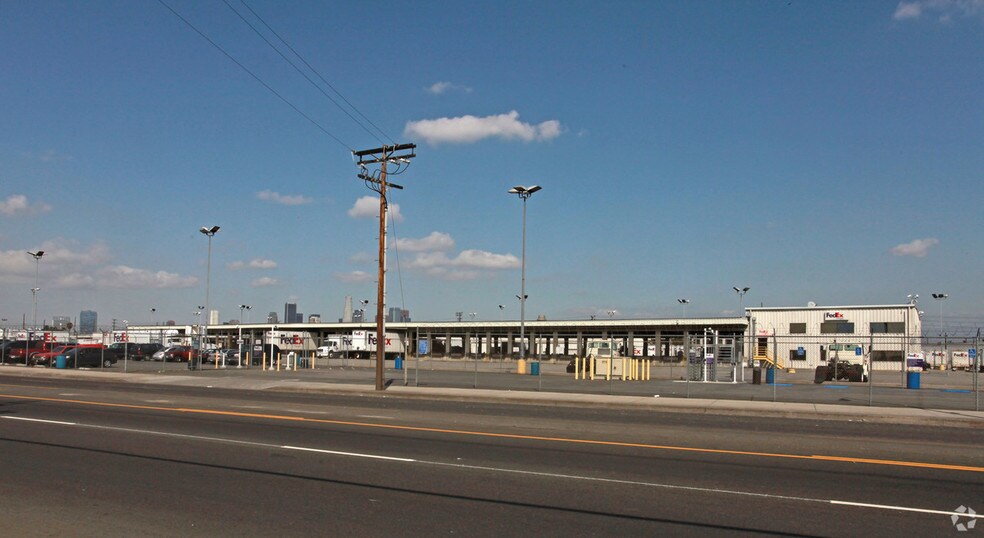 More Photos Of 2045 E Washington Blvd, Los Angeles Land For Sale