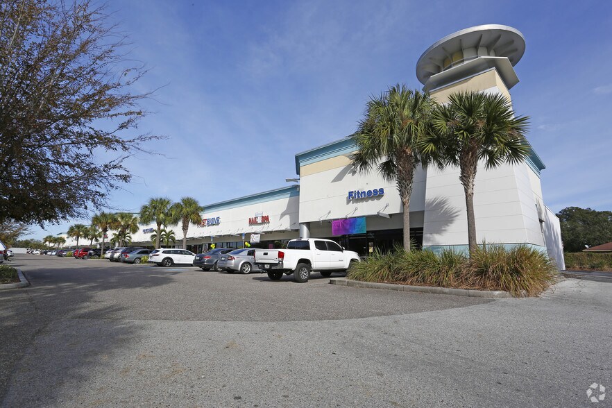 More Photos Of 35801-36091 US Hwy 19 N, Palm Harbor Freestanding For Lease