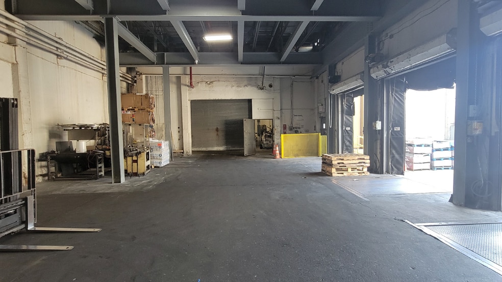More Photos Of 292-300 Liberty Ave, Brooklyn Warehouse For Lease