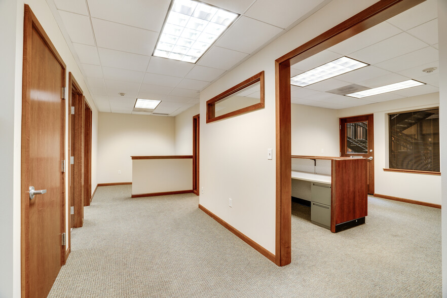 More Photos Of 705 S 9th St, Tacoma Office For Sale