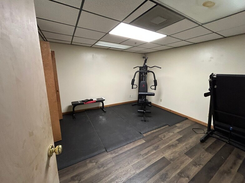 More Photos Of 198 George St, Beckley Research And Development For Lease