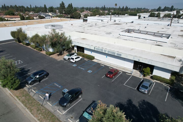 More Photos Of 13815 Struikman Rd, Cerritos Manufacturing For Lease