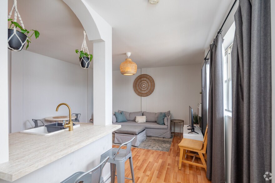 More Photos Of 415 Humphreys St, Nashville Apartments For Sale