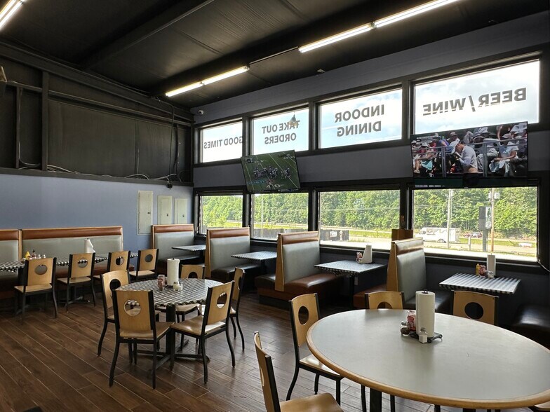 More Photos Of 277 Luther Seiber Blvd, Pioneer Restaurant For Sale