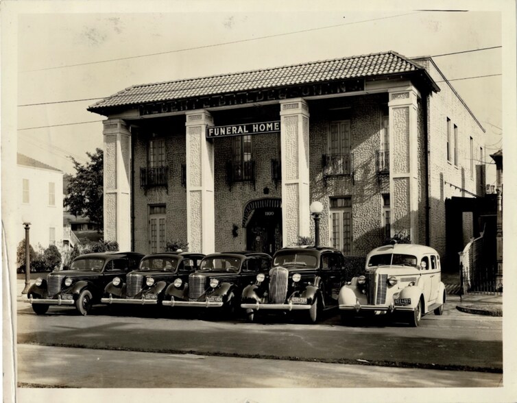 More Photos Of 1152 Camp St, New Orleans Office For Sale