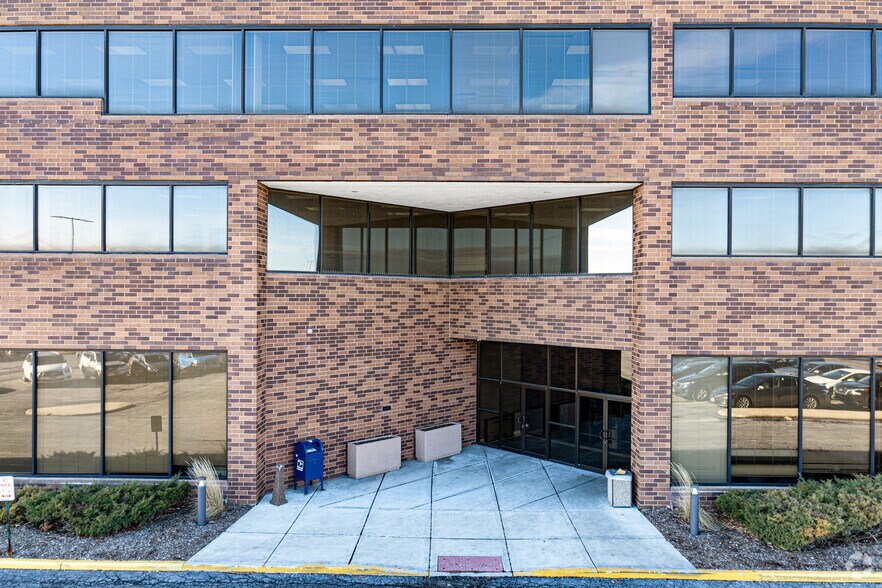 More Photos Of 600 Town Center Rd, Matteson Office For Lease