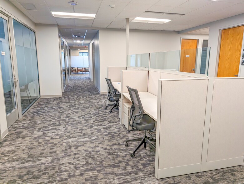 More Photos Of 61 John Muir Dr, Buffalo Unknown For Lease