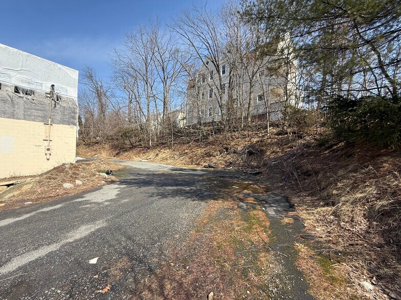 More Photos Of 342 W Boylston St, Worcester Freestanding For Sale